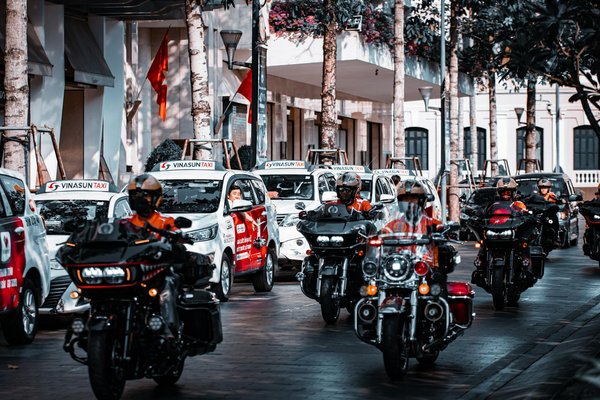 Créer une Entreprise de Location de Vespa : Aspects Essentiels à Prendre en Compte